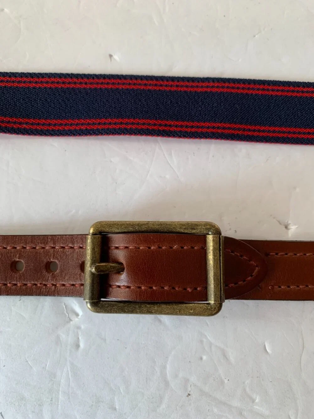 VINTAGE NAVY BLUE & RED ELASTIC STRETCH BELT – LEATHER TRIM – BRASS BUCKLE